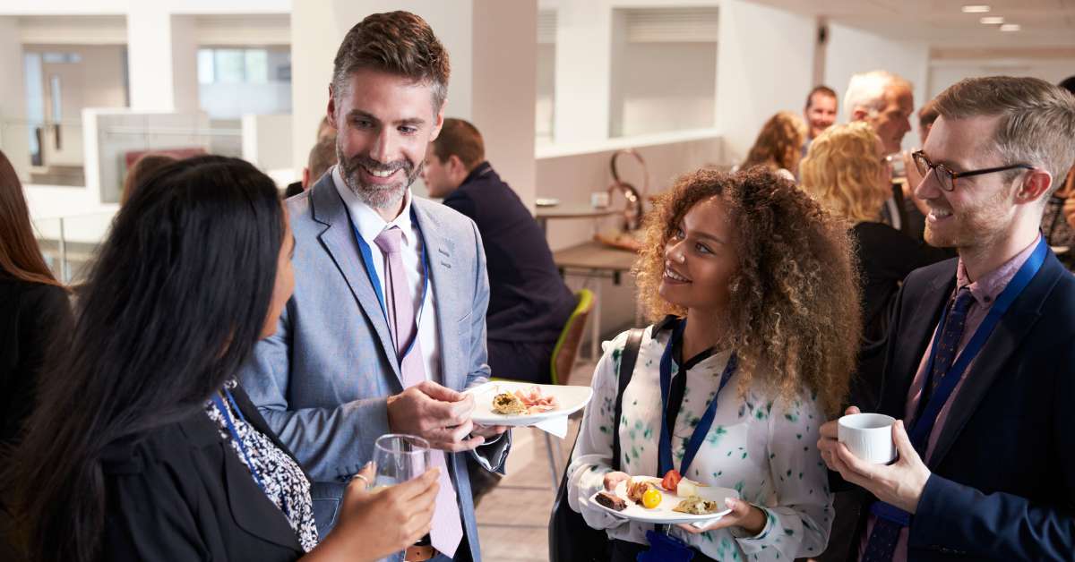 Business Developement Representative nel corso di un evento aziendale.